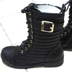 Black lace combat moto boots. Side zipper.